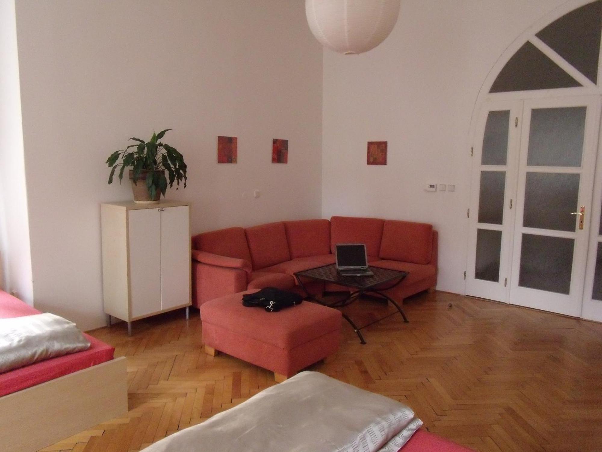 Apartments Tynska 7 Прага Екстер'єр фото