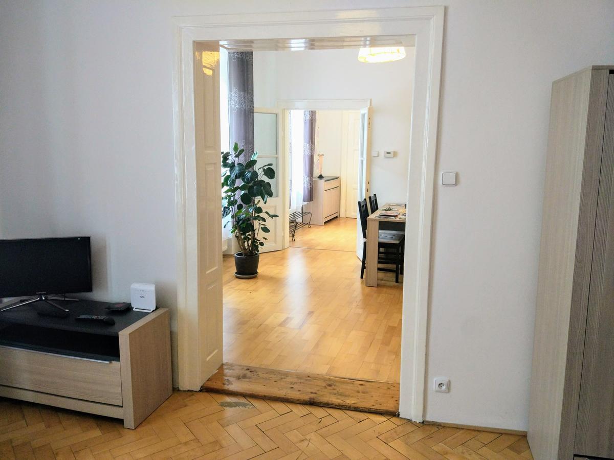 Apartments Tynska 7 Прага Екстер'єр фото