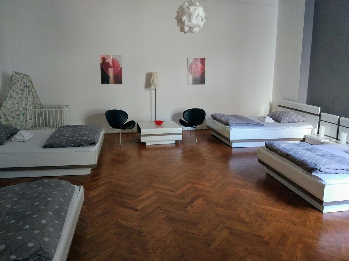 Apartments Tynska 7 Прага Екстер'єр фото