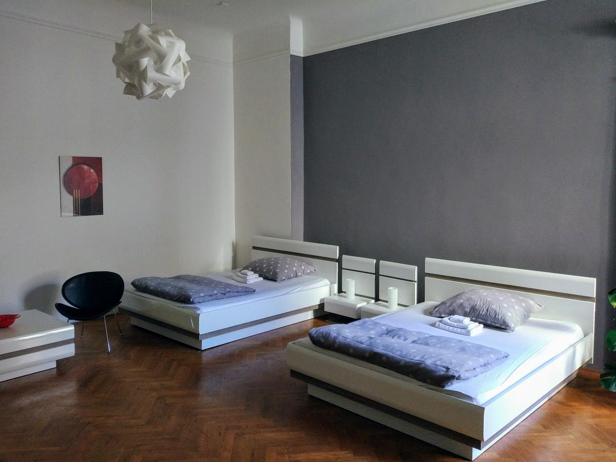 Apartments Tynska 7 Прага Екстер'єр фото