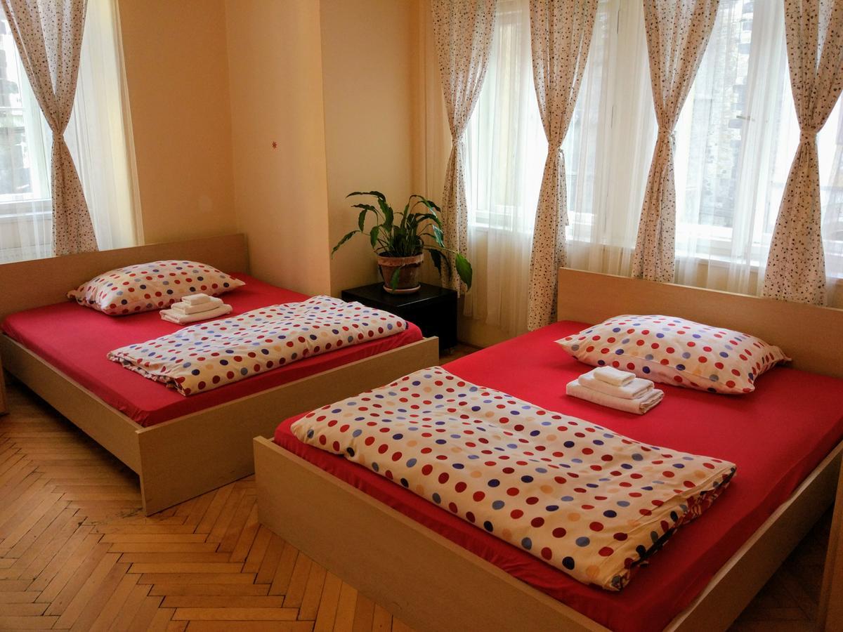 Apartments Tynska 7 Прага Екстер'єр фото
