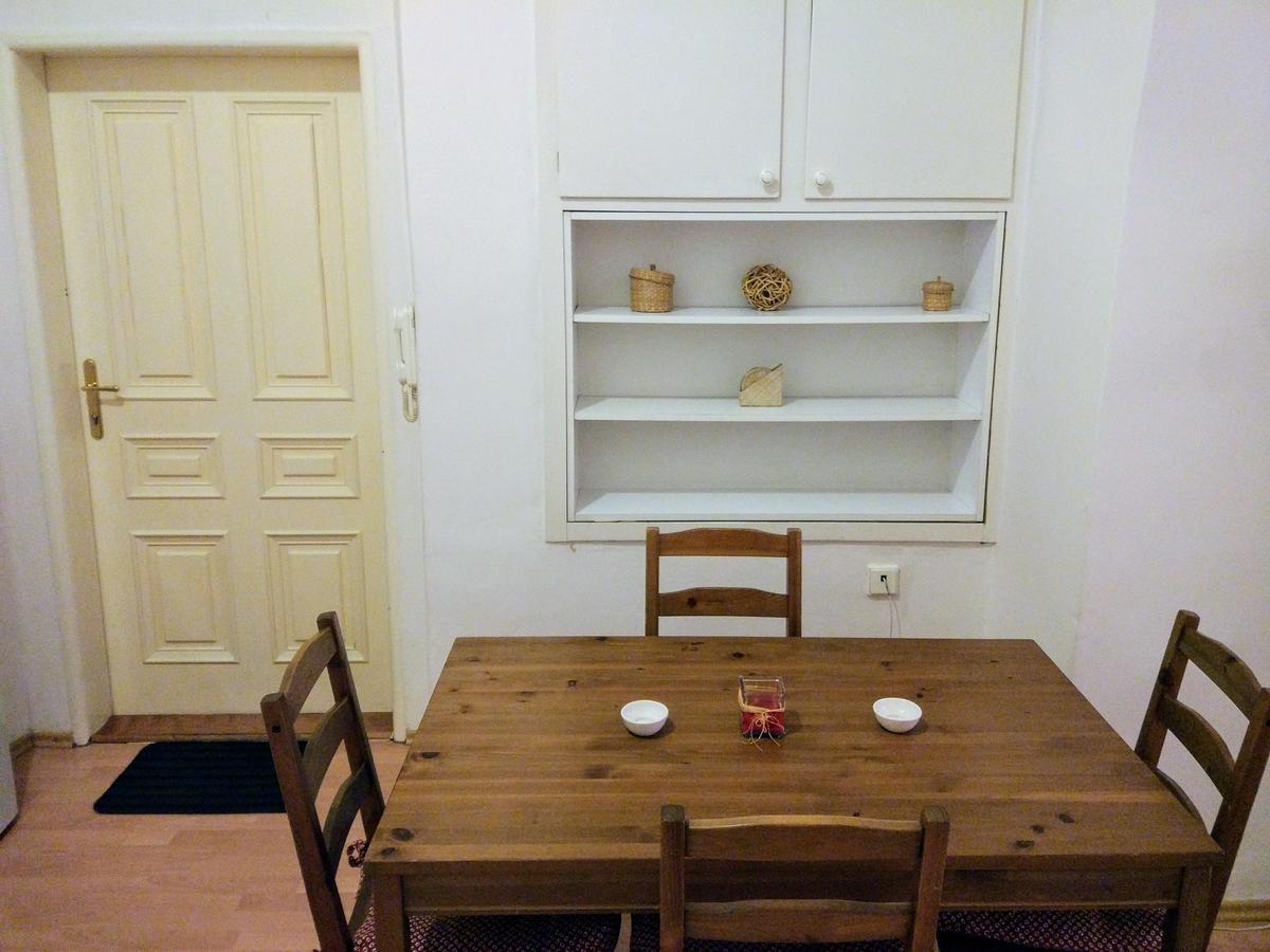 Apartments Tynska 7 Прага Екстер'єр фото