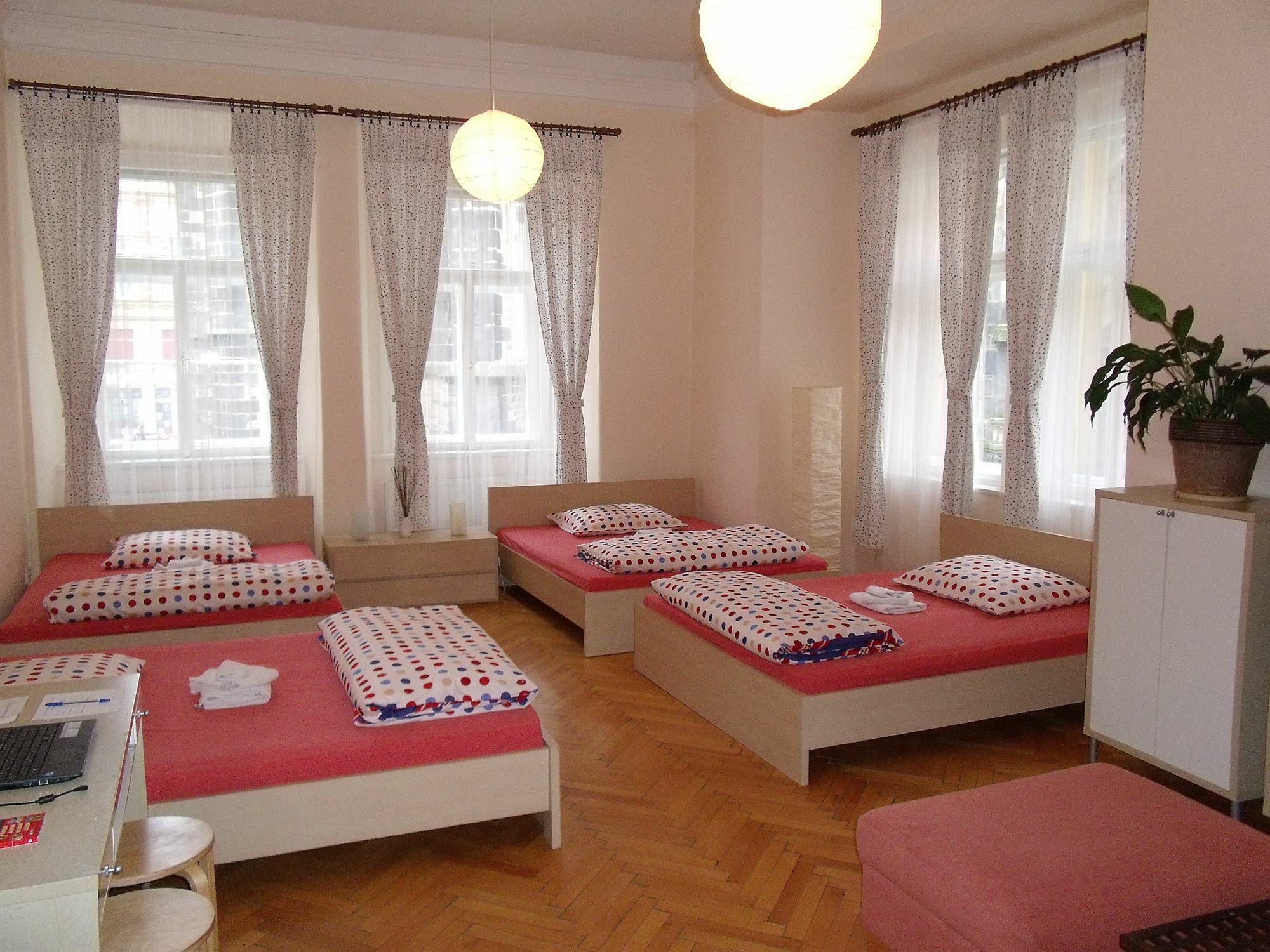 Apartments Tynska 7 Прага Екстер'єр фото